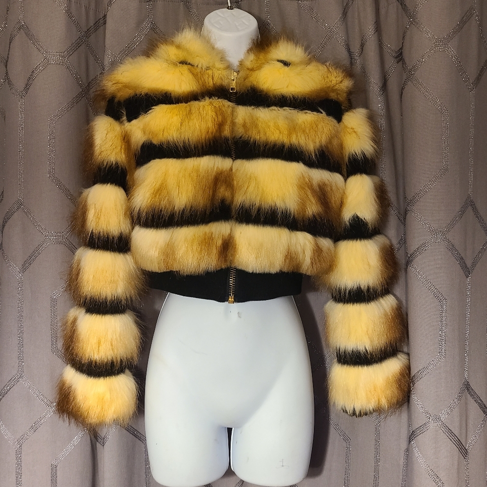 SpiritHoods Gazelle Hooded Faux Fur Crop Jacket XS - Collectors Edition
